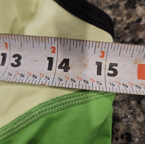 Lululemon Athletica Cardio Kick Tank | Women’s Size 12 | Green & Black | Built- - Picture 6 of 7